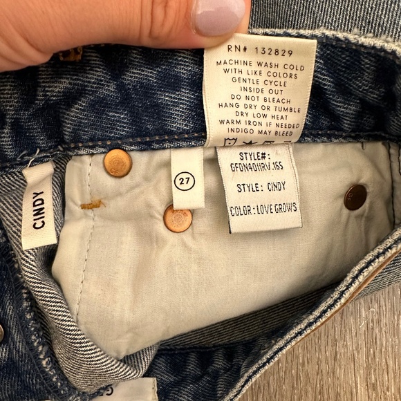 GRLFRND Cindy Short in Love Grows - Picture 3 of 6